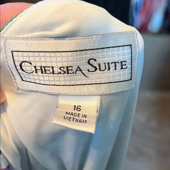 Chelsea Suite Dresses & Skirts - Chelsea Suite White Women's Dress - Size 16